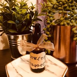 Unwind Massage Oil